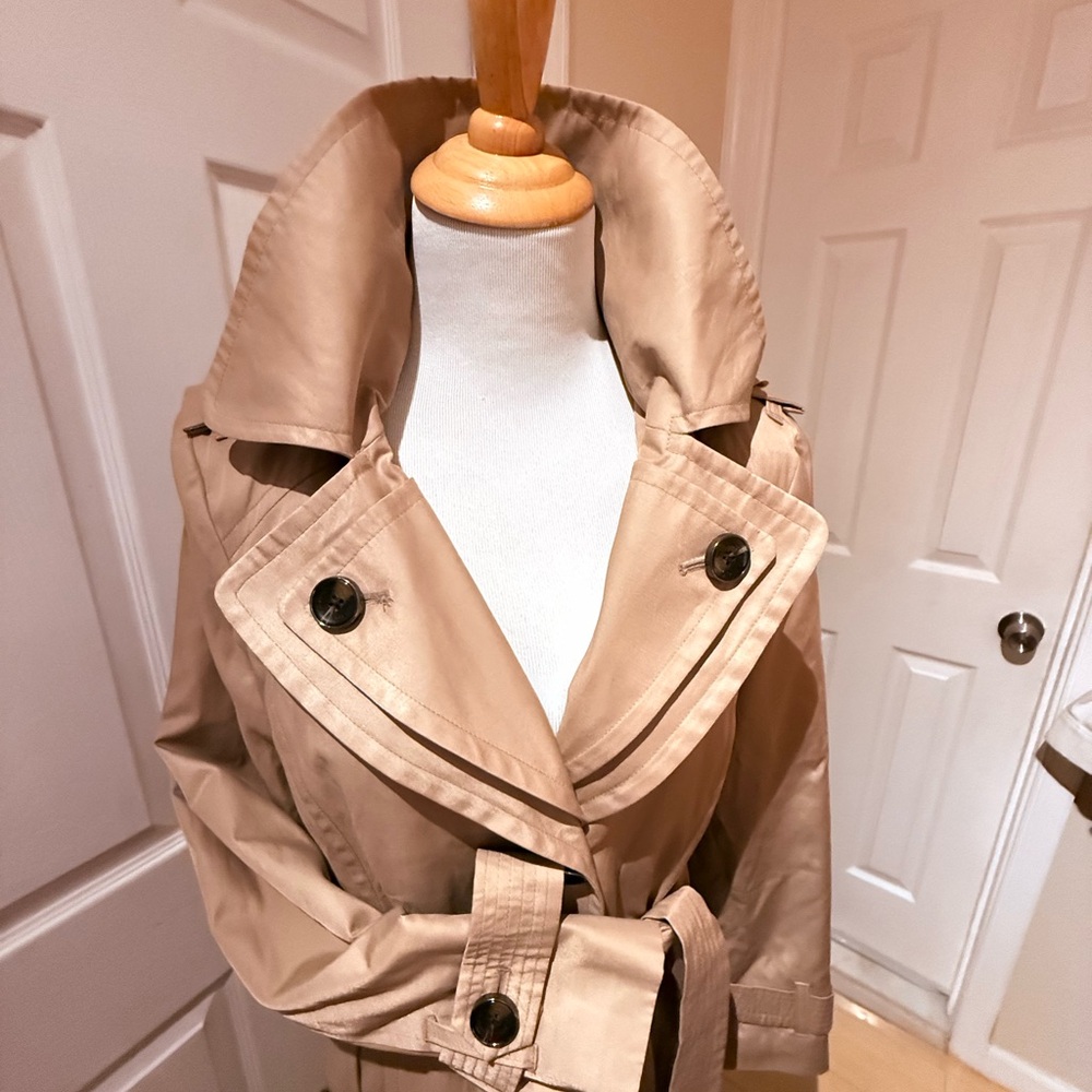 London Fog hooded Trench Coat NWOT - Picture 4 of 10
